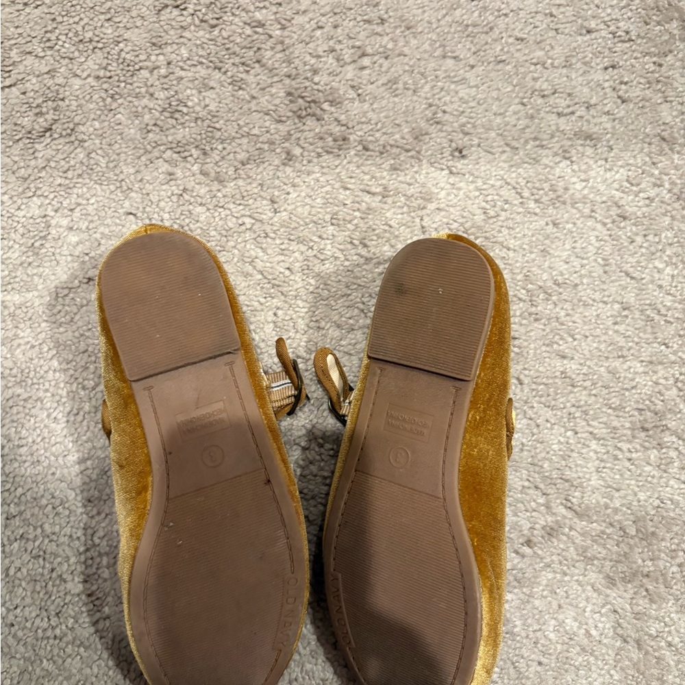 Old Navy Mustard Velvet Girls' Ballet Flats with Bow
